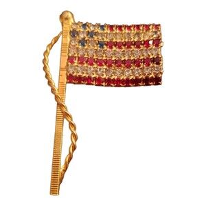 Vintage USA American Flag Patriotic Rhinestone Red White Blue Gold Brooch Pin